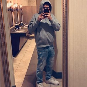 Meet your Posher, Luis